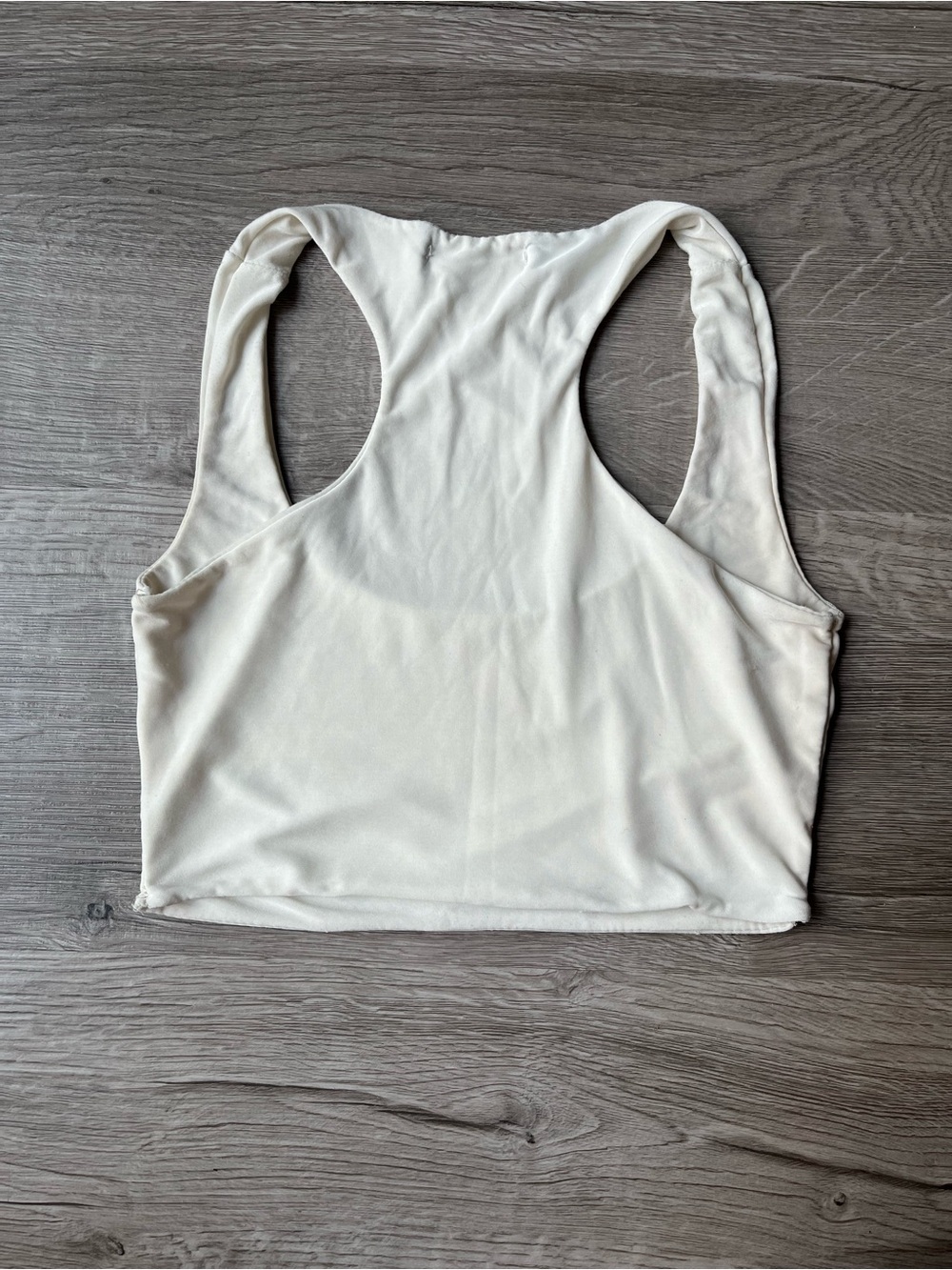 PrettyLittleThing Cream Racerback Crop Top - Picture 6 of 6